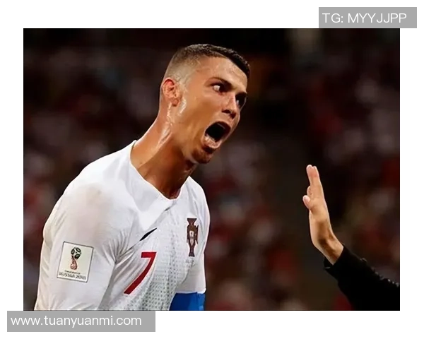 足球球星转会动态分析各大豪门新阵容及球队未来前景